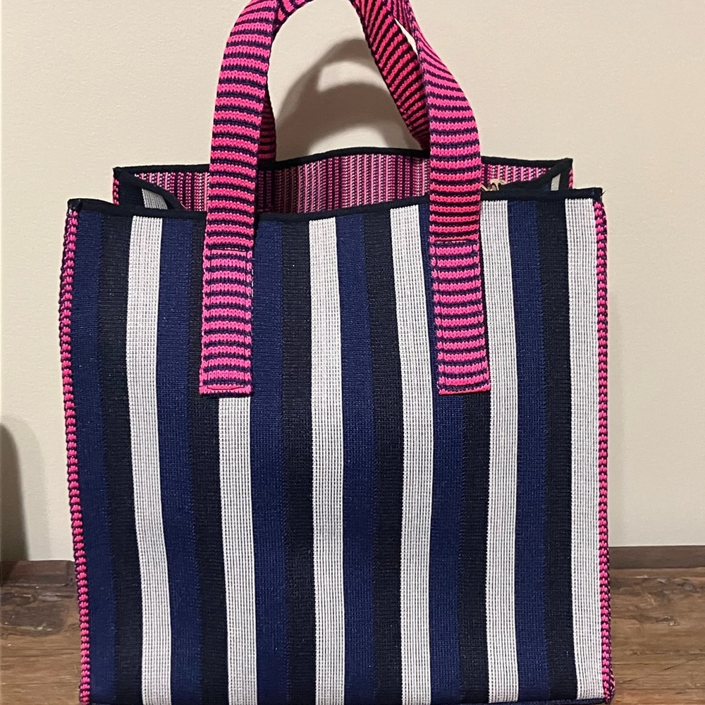 NWT!  Striped Tote Bag      Blue and White with Pink Accents